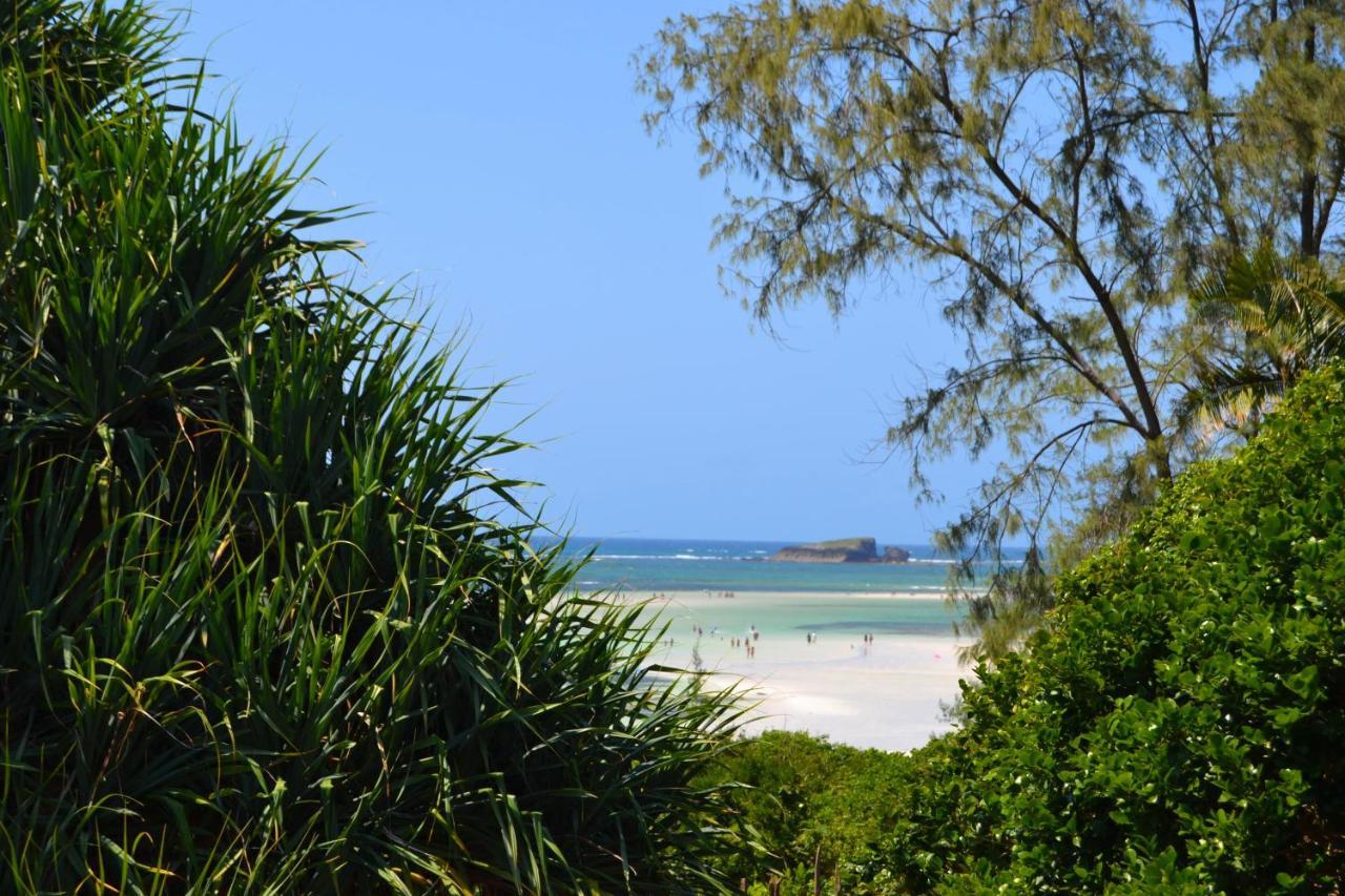 Watamu Beach Cottages B&B Exterior photo