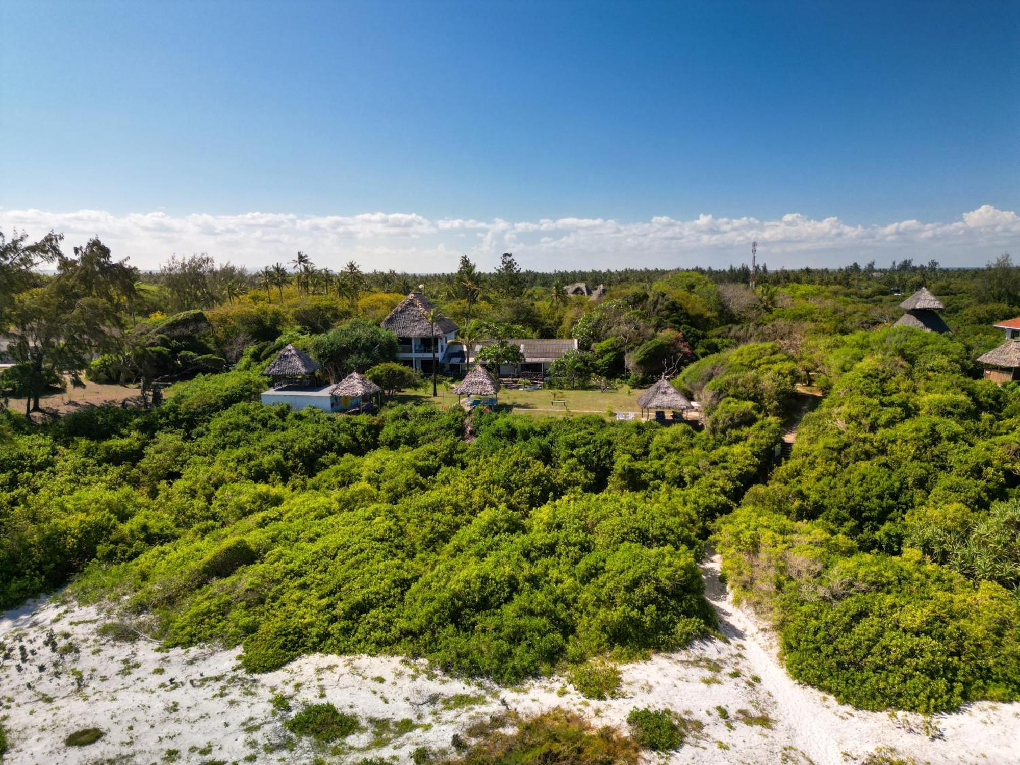 Watamu Beach Cottages B&B Exterior photo