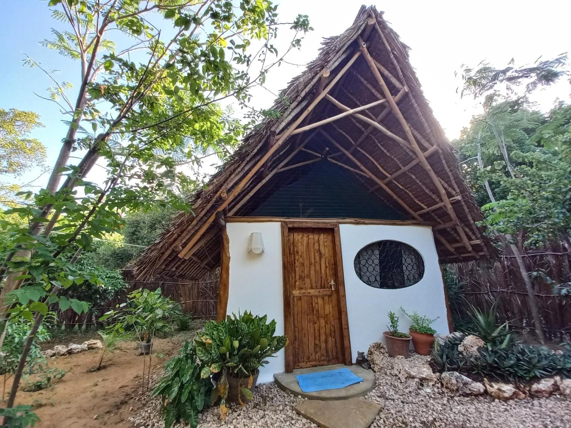 Watamu Beach Cottages B&B Room photo